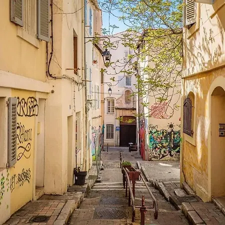 公寓 5*, Climatise, Avec Terrasse Au Quartier Le Panier *