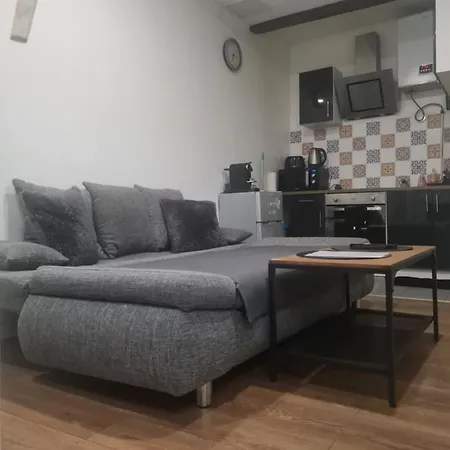 Гостевой дом Studio Maison De Ville Ste Marguerite-prado-ipc *