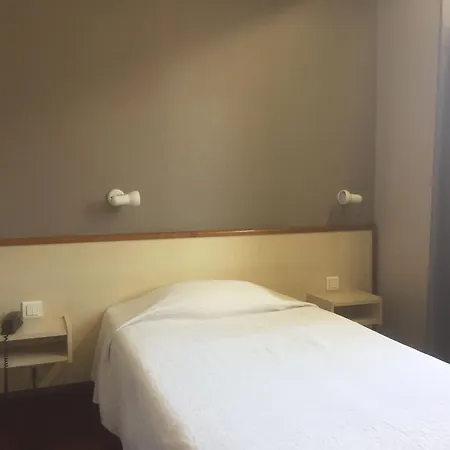南老港酒店 马赛