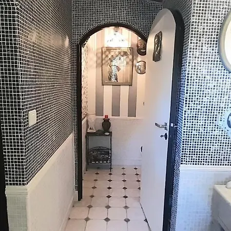 Maison Et Terrasse Dans Le Jardin Du Chateau De Gaillard Дом отдыха *