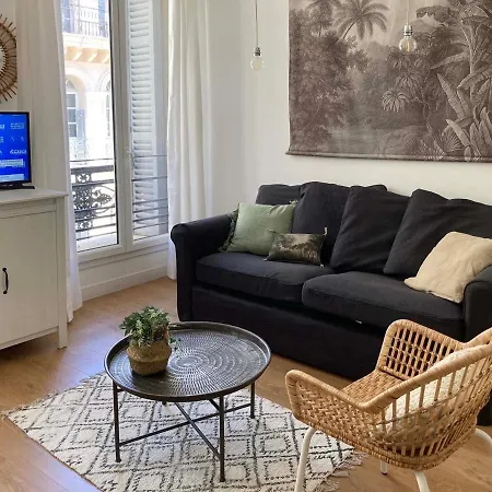 Apartment T2 Climatise Dans L'hyper-centre De *