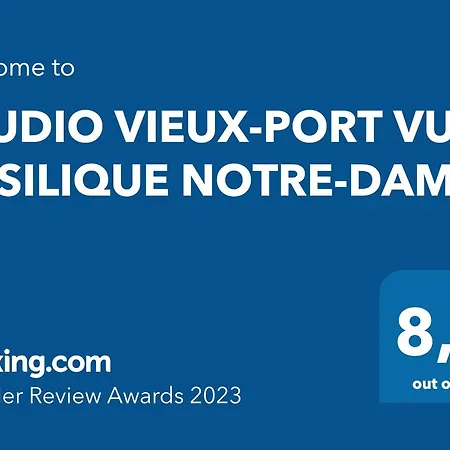 Vieux-port Vue Basilique Notre-dame Marsiglia