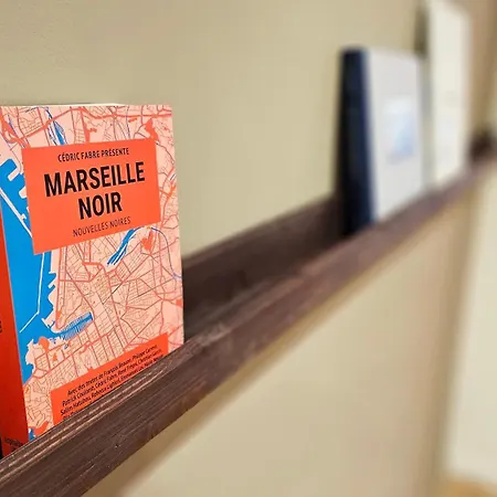 La Grande Bleue - Confortable A Deux Pas Du Panier Marseille