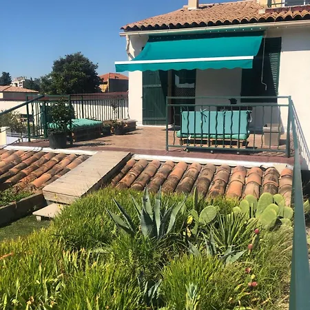 F Villa