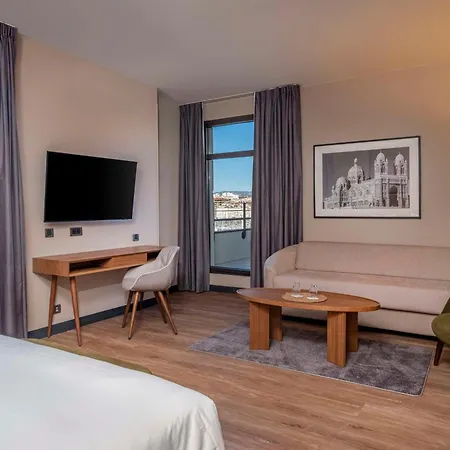 Radisson Blu Vieux Port 4* Μασσαλία