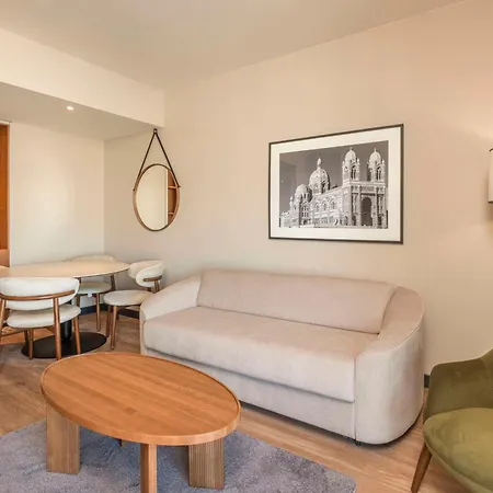 Radisson Blu Vieux Port Ξενοδοχείο