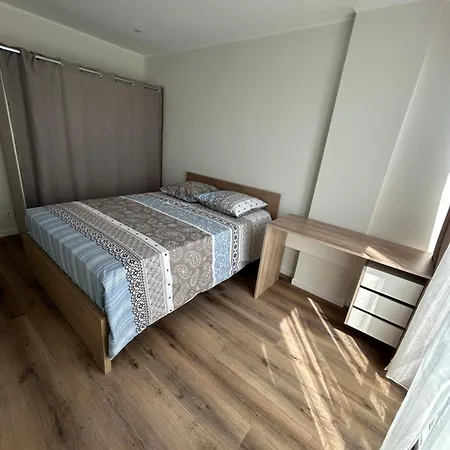 Appartement Plage, Stade Et Parking Prive Dans La