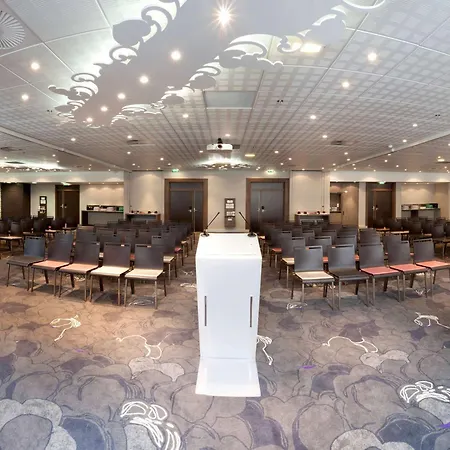 Hotel Mercure Centre Vieux Port 4*