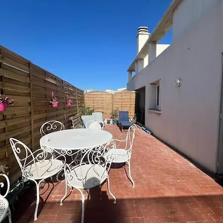 T3, Terrasse, Superbe Vue Sur La Ville, Proche Panier Et Transports