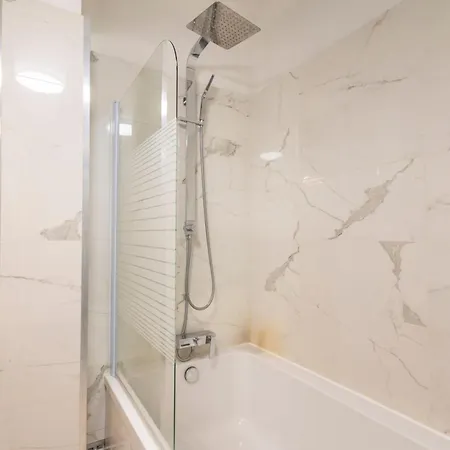 6raou T4 Proche Castellane - Centre Apartamento *