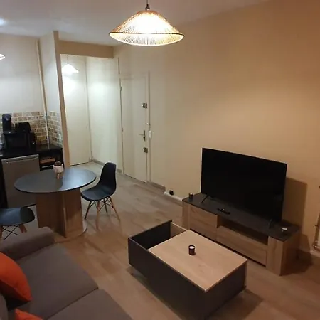 Apartment Prado Perrier 8e