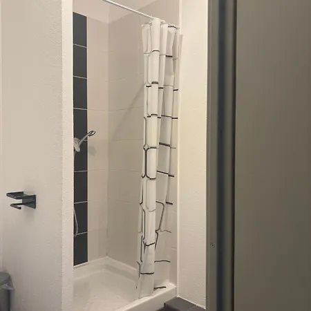 T2 Parking Apartment *