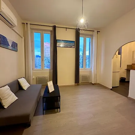 Apartment Joli Aux Chartreux - Calme & Lumineux *