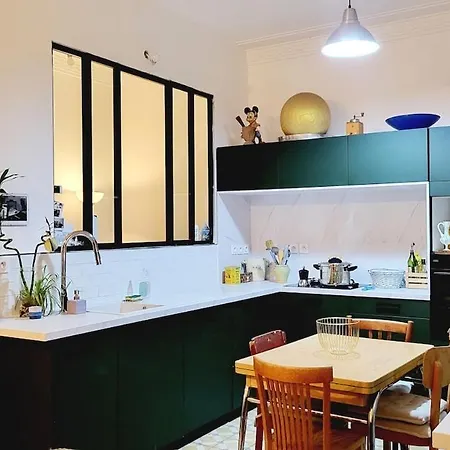 Au Coeur De Centre Apartment