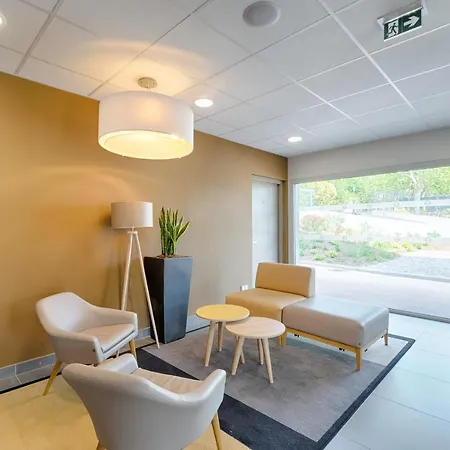 Otel La Valentine St Menet 2*