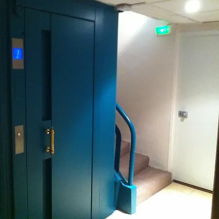南老港酒店 2*