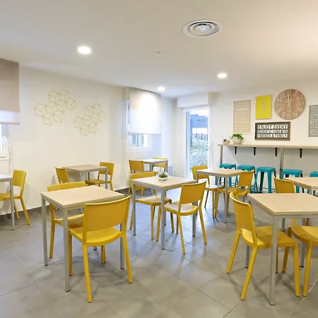马赛公寓式酒店 3*