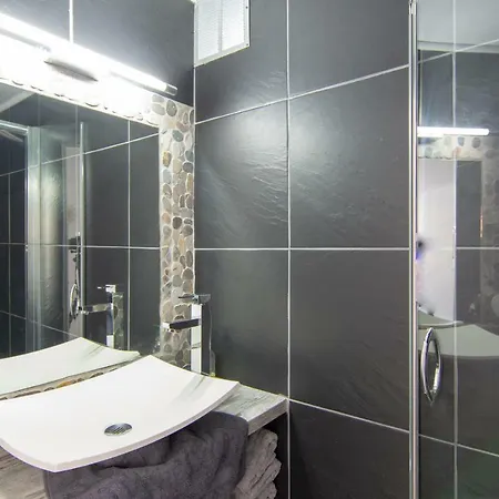 La Maisonnette Apartment