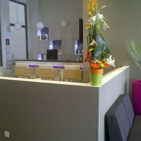 Hotel Ibis Styles Gare Saint-charles 3*