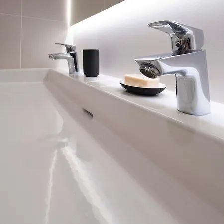 Design Suites - Vieux Port Apartment
