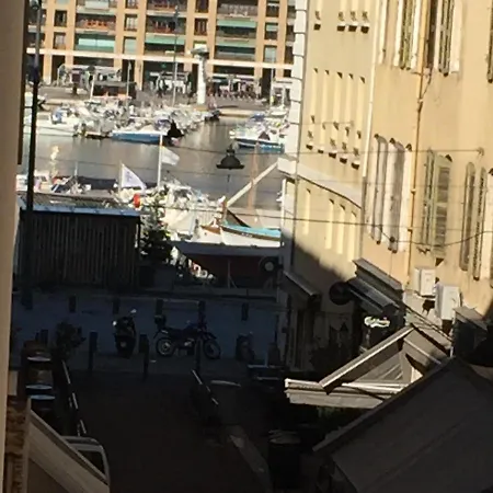 Les Mats Du Port *