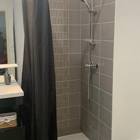 Lac Rose - Parking, Metro, Jusqu'a 4 Personnes Apartment Marseille