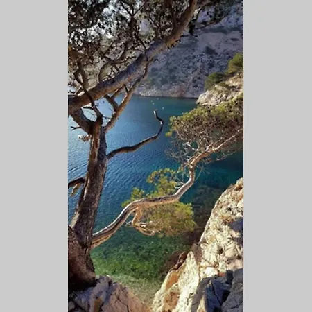 Sur La Corniche Apartment *