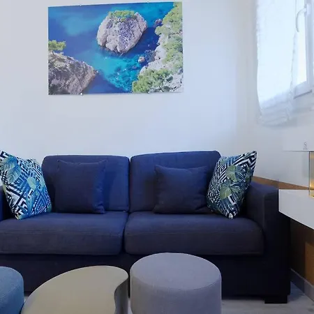 Entre Mer, Calanques Et Palais Du Pharo Apartment
