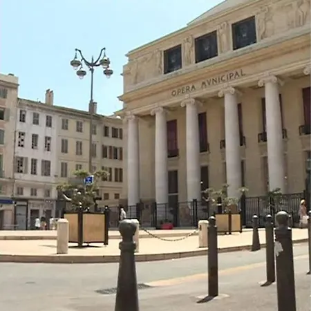 La Marseillaise Apartment *