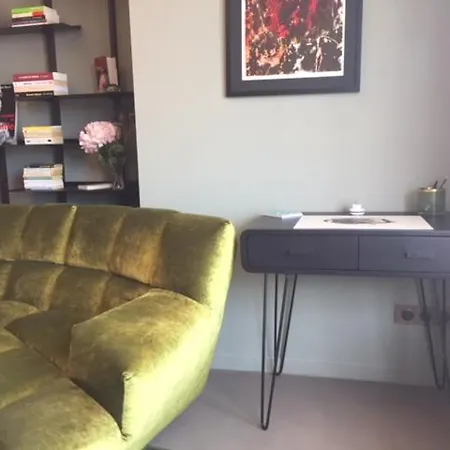 Privee Du Balcon Du Vieux Port Апарт-отель Марсель