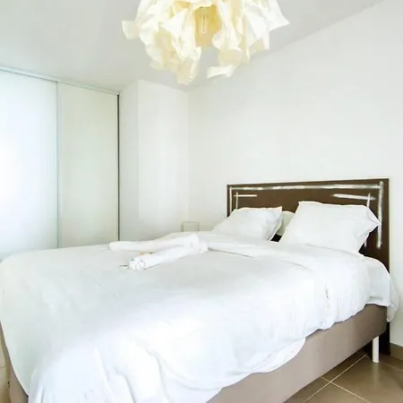 Apartment Catalans-air-conditioned, Balcony 2 Min Walk Catalans Marseille