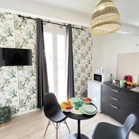 Le Jungle By Anderslocationterrassewifi-netflix Marseille