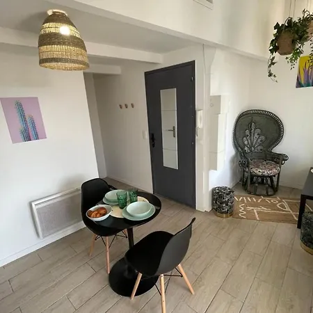 Le Jungle By Anderslocationterrassewifi-netflix Apartment *