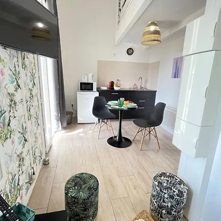 Le Jungle By Anderslocationterrassewifi-netflix Apartment Marseille