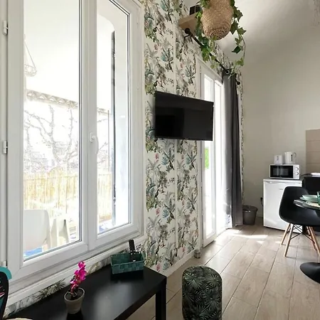 Le Jungle By Anderslocationterrassewifi-netflix Apartment Marseille