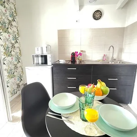 Le Jungle By Anderslocationterrassewifi-netflix Apartment *