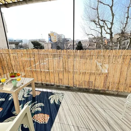 Le Jungle By Anderslocationterrassewifi-netflix Apartment Marseille