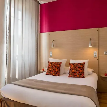 Edmond Rostand Hotel 3*