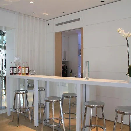 Hotel Le Cesar 3*