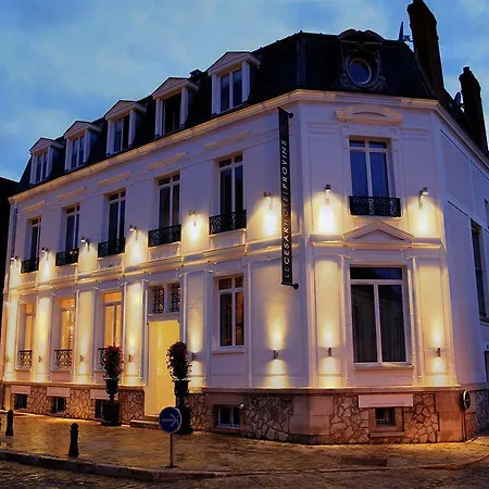 Le Cesar 3* Plan-de-Cuques