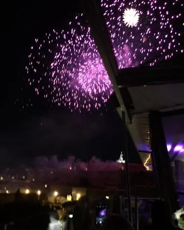 Privee Du Balcon Du Vieux Port Апарт-отель 4*