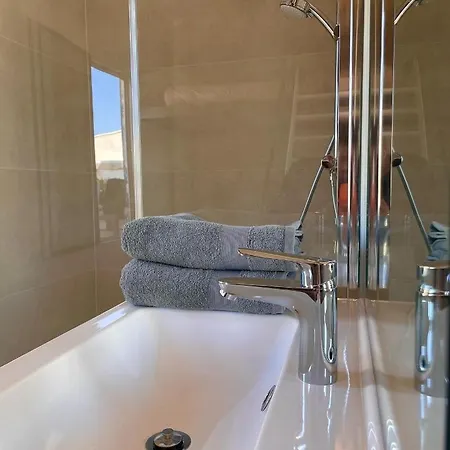 Maï Homes - La Terrasse Grignan Appartement *