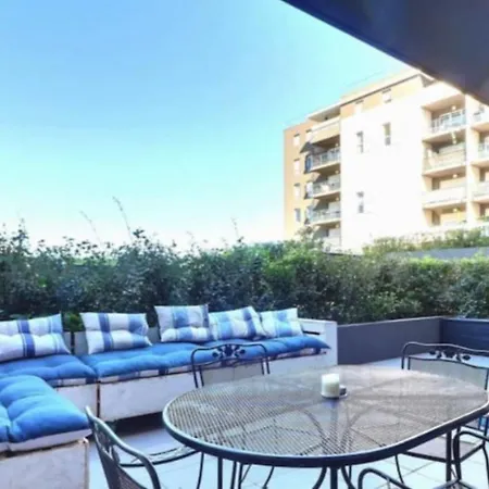 Spacieux Avec Grande Terrasse Apartment *