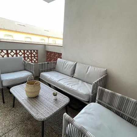 Le Caviste Proche Gare Centre-ville Wifi-netflix Apartment Marseille
