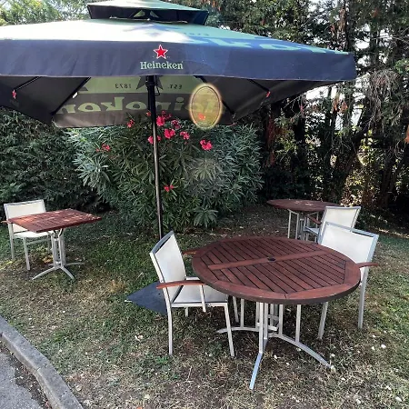 Ibis Budget Est Porte D'aubagne Hotel 2*