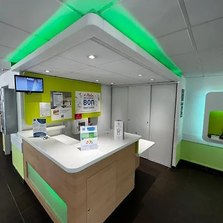 Hotel Ibis Budget Est Porte D'aubagne