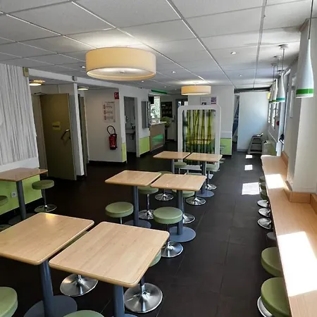 Hotel Ibis Budget Est Porte D'aubagne