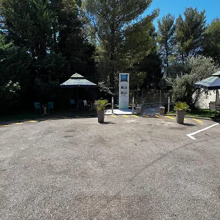 Ibis Budget Est Porte D'aubagne 2* Marseille