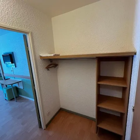 Hotel Ibis Budget Est Porte D'aubagne 2*