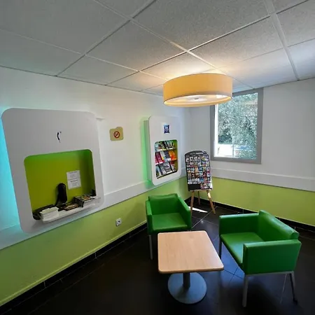 Ibis Budget Est Porte D'aubagne